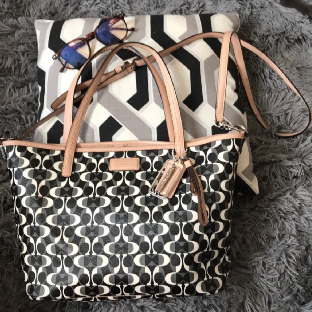 Coach tote